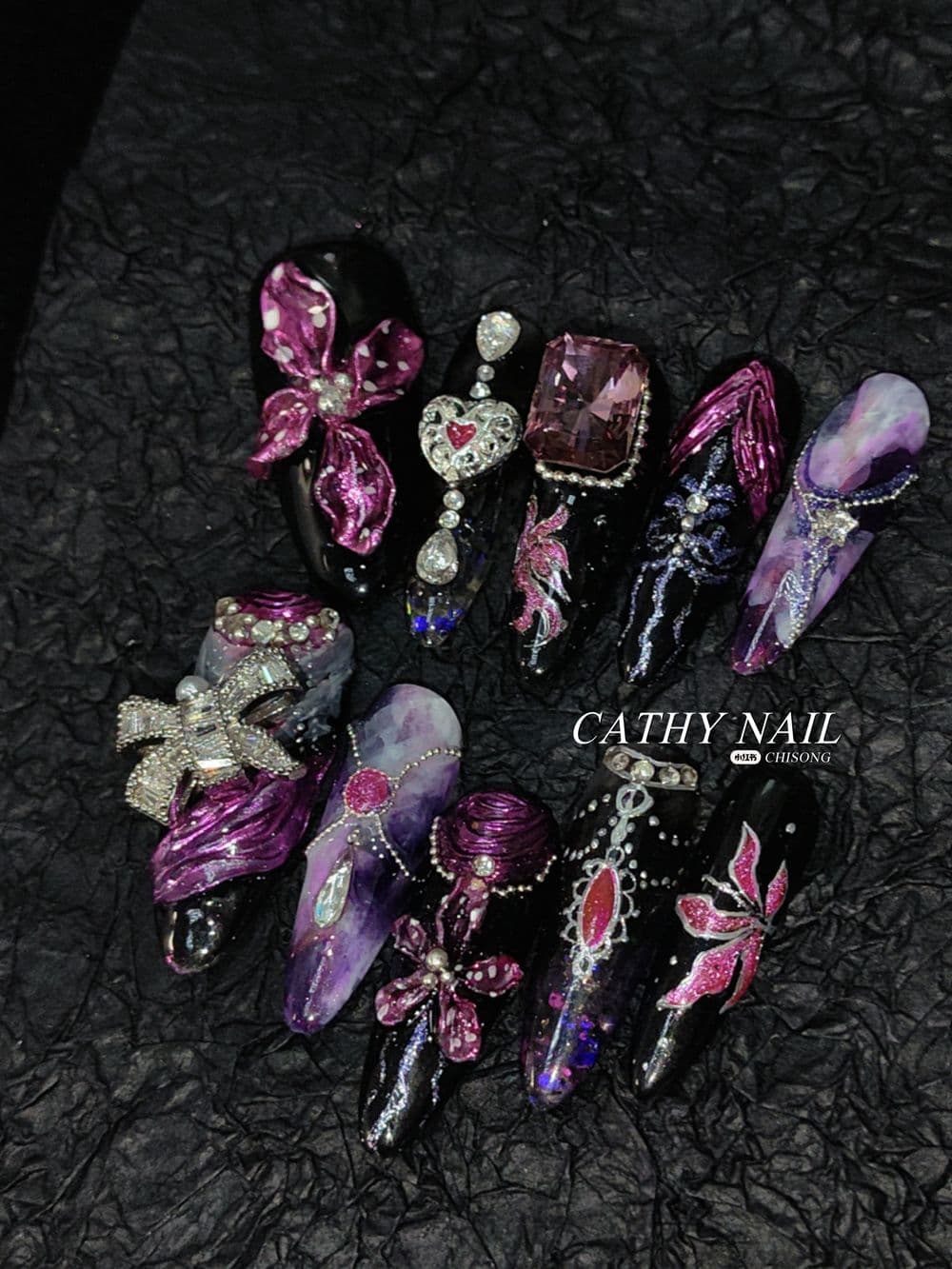 Purple Sprout Flower Sacred Guardian Hand-Painted Gradient Pendant Press-On Nail Art